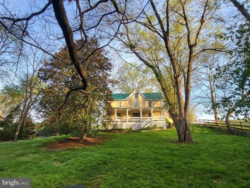 8520 Maidstone Rd, DELAPLANE, VA, 20144-2234 | Card Image