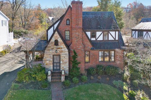 3232 Allendale St Sw, Roanoke, VA, 24014-3121 | Card Image