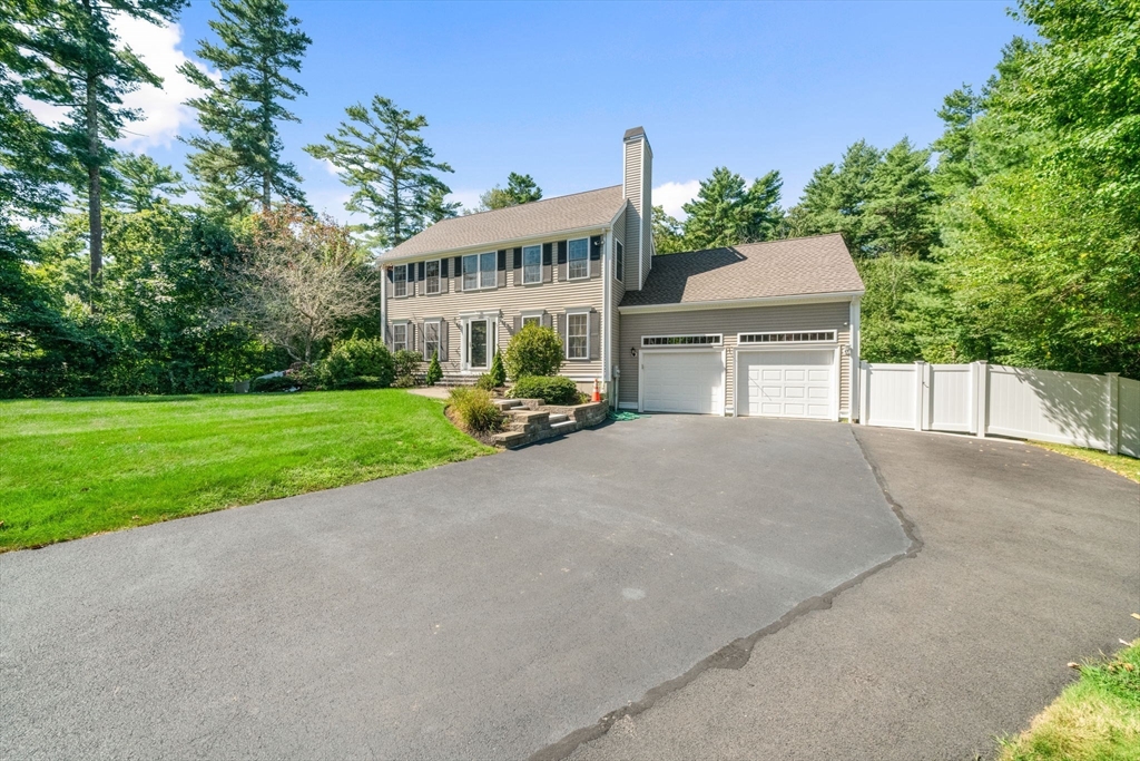 Saddleworth Way, Middleboro, MA 02346