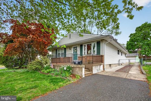 25 Church St, WILLOW GROVE, PA, 19090-3401 | Card Image