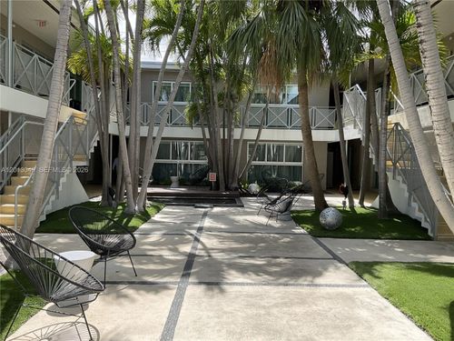 9-1816 Meridian Ave, Miami Beach, FL, 33139-1816 | Card Image
