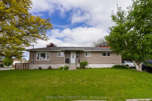 28 Prince Of Wales Dr, Belleville, ON, K8P2T7 | Card Image