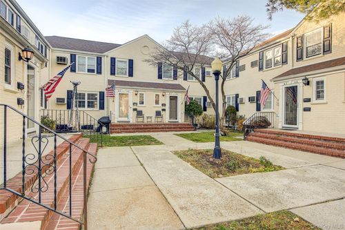 2a-106-67 224th St, Oakland Gardens, NY, 11364-2735 | Card Image