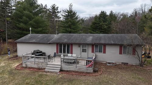 N1240 Otter Ponds Lane, Menominee, WI, 54135 | Card Image