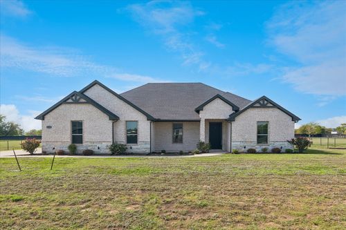 8190 Kassandra Dr, Sanger, TX, 76266-2319 | Card Image