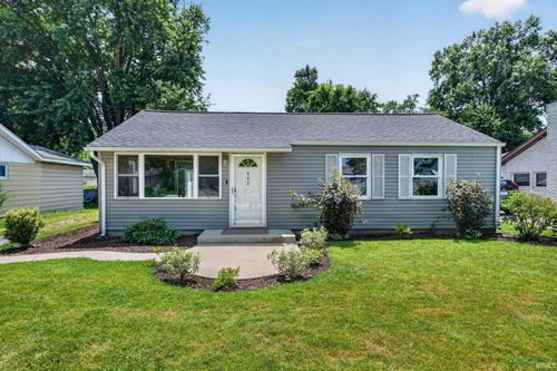 602 W Elm St, New Carlisle, IN, 46552 | Card Image