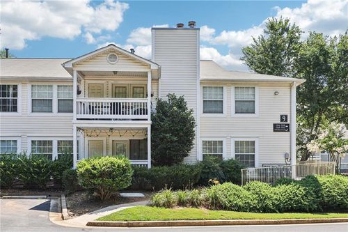 1356 Keys Crossing Dr Ne, Brookhaven, GA, 30319-4033 | Card Image