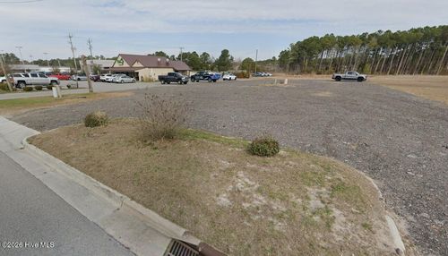 910 W Corbett Ave, Swansboro, NC, 28584-8456 | Card Image