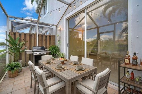 3698 San Simeon Cir, Weston, FL, 33331-5047 | Card Image