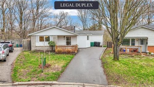 22 Blackhorne Cres, Kitchener, ON, N2E1T1 | Card Image