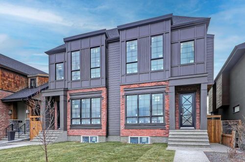 {{alt}} | Card Image