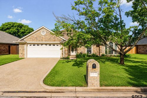 112 Amanda Ct, Whitehouse, TX, 75791-3849 | Card Image