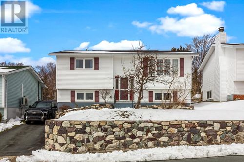 71 Highland Dr, St. John's, NL, A1A3C3 | Card Image
