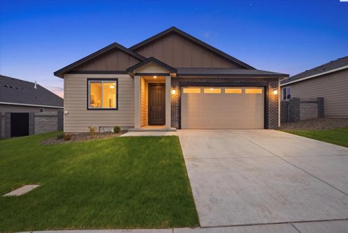 7863 Lennox St, West Richland, WA, 99353 | Card Image