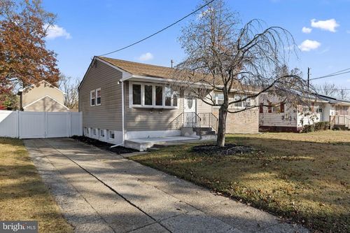 418 Delview Ln, Delanco, NJ, 08075-4911 | Card Image