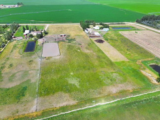205023 10 0 Twp Rd, House other with 4 bedrooms, 3 bathrooms and null parking in Rural Lethbridge County AB | Image 4