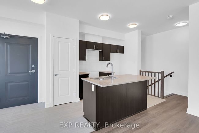 815 Silhouette N/A, Condo with 2 bedrooms, 3 bathrooms and 1 parking in Barrhaven ON | Image 6