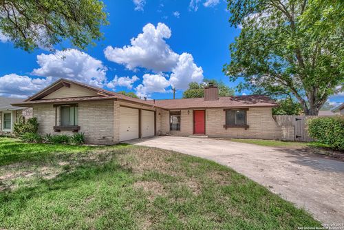 12822 Lone Shadow Trl, Live Oak, TX, 78233-2715 | Card Image