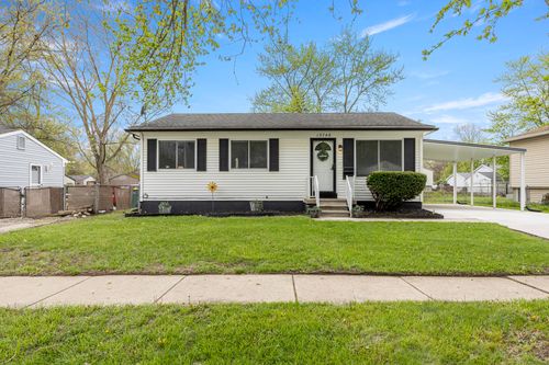 15746 Meadow St, Romulus, MI, 48174-2927 | Card Image