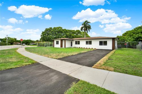6740 Sw 135th Ave, Miami, FL, 33183-2379 | Card Image