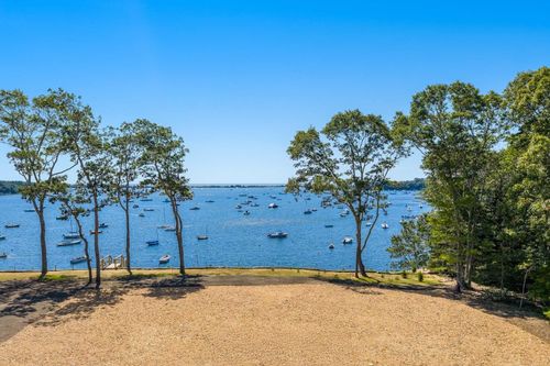 135 Putnam Ave, Cotuit, MA, 02635-2821 | Card Image