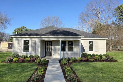 4570 Newton Dr, Memphis, TN, 38109-5818 | Card Image