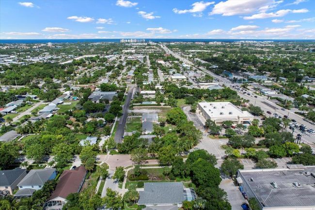 204 Clocktower Dr, House other with 4 bedrooms, 2 bathrooms and null parking in Jupiter FL | Image 30