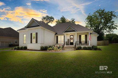 272 Chet Ave, Fairhope, AL, 36532-7123 | Card Image