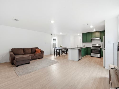 8027 Serro Medina, San Antonio, TX, 78252-1765 | Card Image