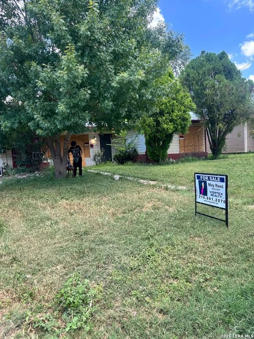 135 Savannah Dr, San Antonio, TX, 78213-3548 | Card Image