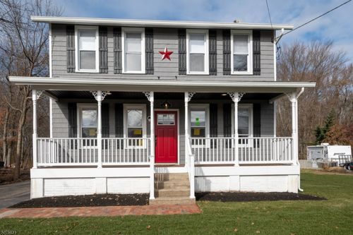 186 Horseneck Rd, Fairfield, NJ, 07004-2328 | Card Image