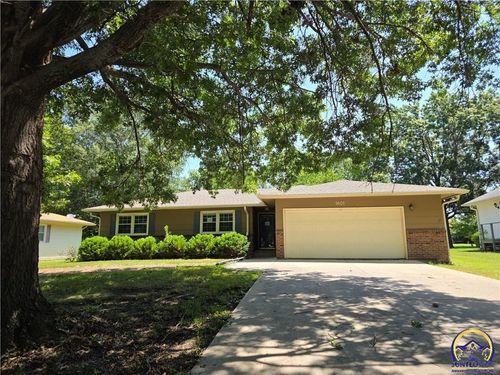 1601 S Maple St, Ottawa, KS, 66067 | Card Image