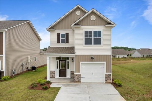 105 Weaver Way, Pendleton, SC, 29670-9292 | Card Image