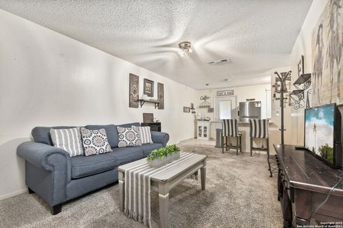 apt-211-911 Vance Jackson Rd, San Antonio, TX, 78201-2731 | Card Image