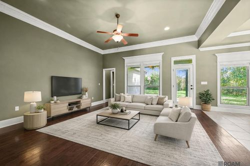 9431 Wyndham Way, Denham Springs, LA, 70726-1843 | Card Image