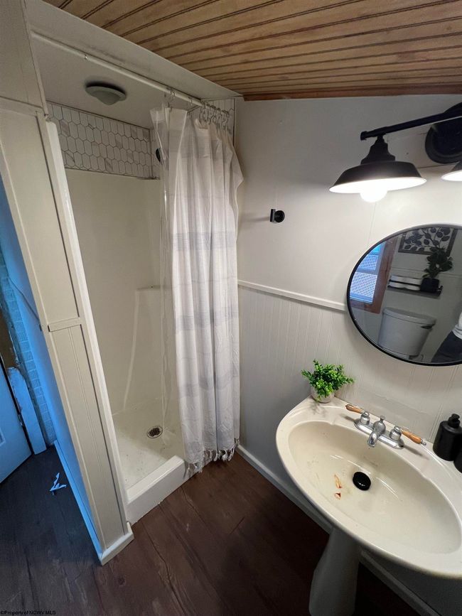 2310 Staunton Parkersburg Tpke, House other with 3 bedrooms, 2 bathrooms and 3 parking in Huttonsville WV | Image 37