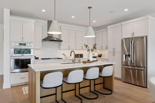 5651 Buffington Ln, Shorewood, MN, 55331-7416 | Card Image