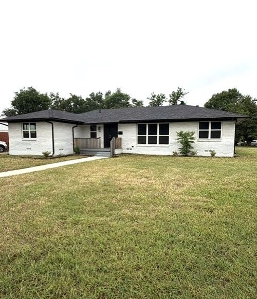 10455 Brockbank Dr, Dallas, TX, 75229-4966 | Card Image
