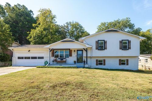 402 Cumberland Dr Se, Huntsville, AL, 35803-1028 | Card Image