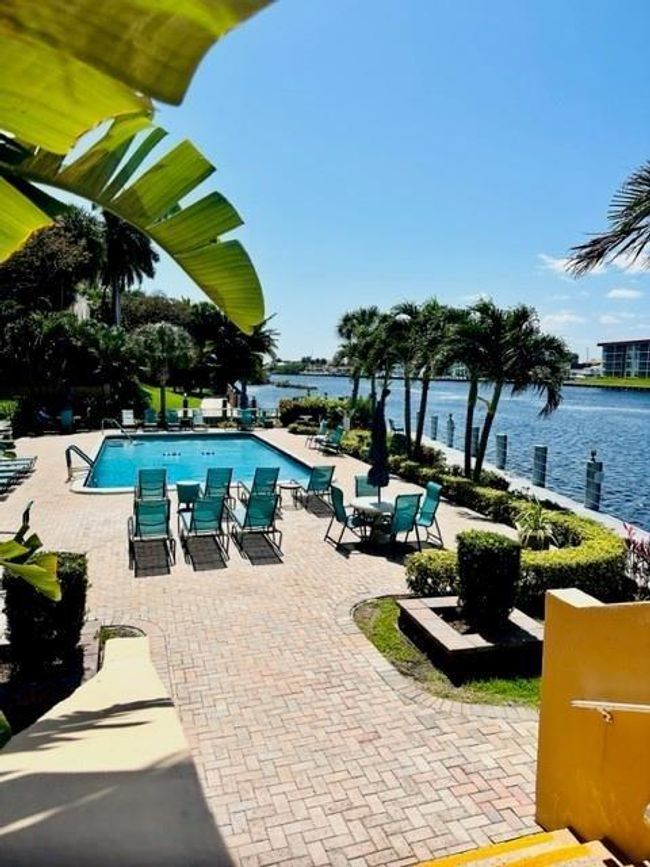 APT-212 - 1150 Hillsboro Mile, Condo with 2 bedrooms, 2 bathrooms and null parking in Hillsboro Beach FL | Image 42