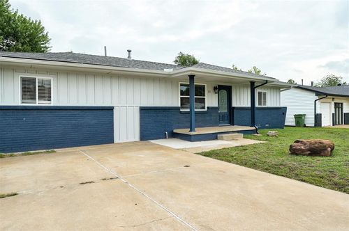 201 Dianna Dr, Yukon, OK, 73099-5514 | Card Image
