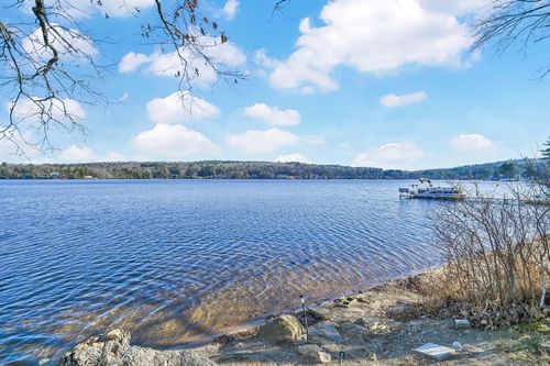 75 W Shore Rd, Ellington, CT, 06029-2916 | Card Image