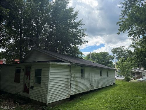 326 Mead St, Zanesville, OH, 43701-4750 | Card Image