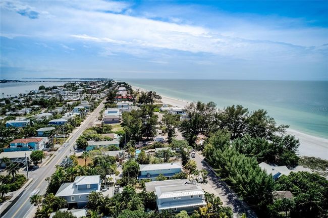 3 - 104 29 Th St, Condo with 2 bedrooms, 2 bathrooms and null parking in Holmes Beach FL | Image 49