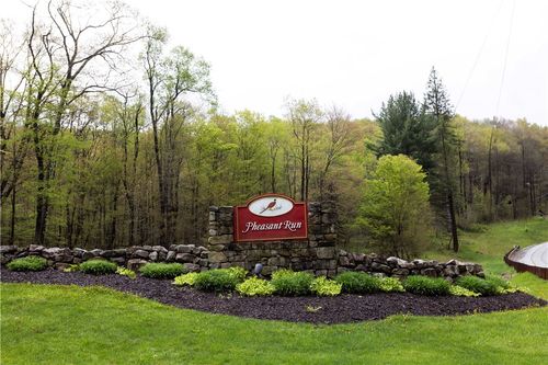 20 Pheasant Run Ln, Champion, PA, 15622 | Card Image