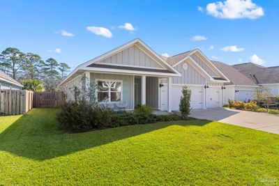 1494 Ballyhoo Dr, House other with 4 bedrooms, 3 bathrooms and 3 parking in Gulf Breeze FL | Image 3