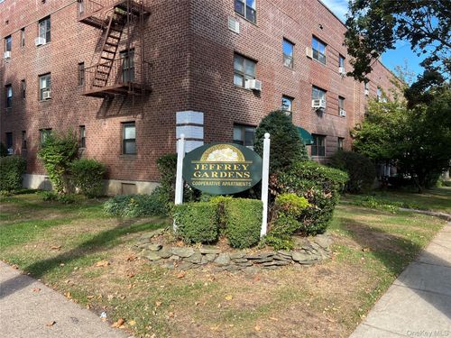 2c-216-05 48th Avenue, New York, NY, 11364 | Card Image