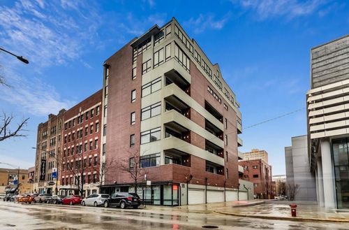 403-834 Montrose Ave, Chicago, IL, 60613-1994 | Card Image