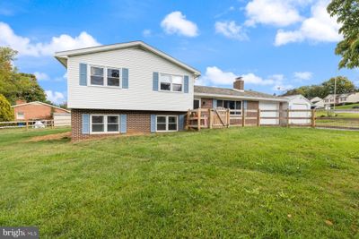 11900 Beavervale Road, House other with 5 bedrooms, 3 bathrooms and null parking in SMITHSBURG MD | Image 1