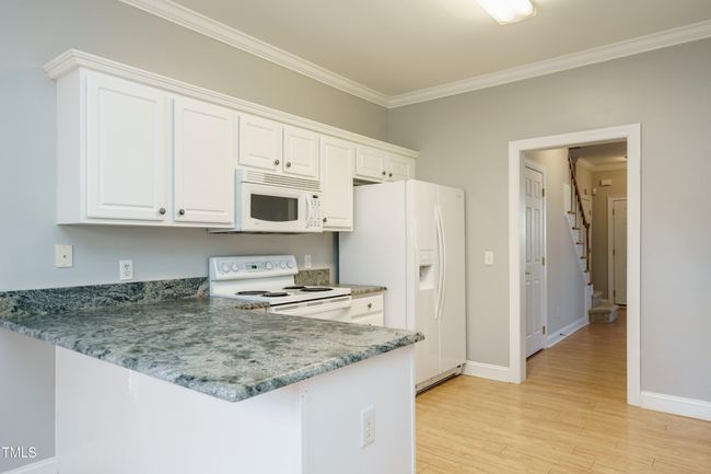 013_ Kitchen | Image 13